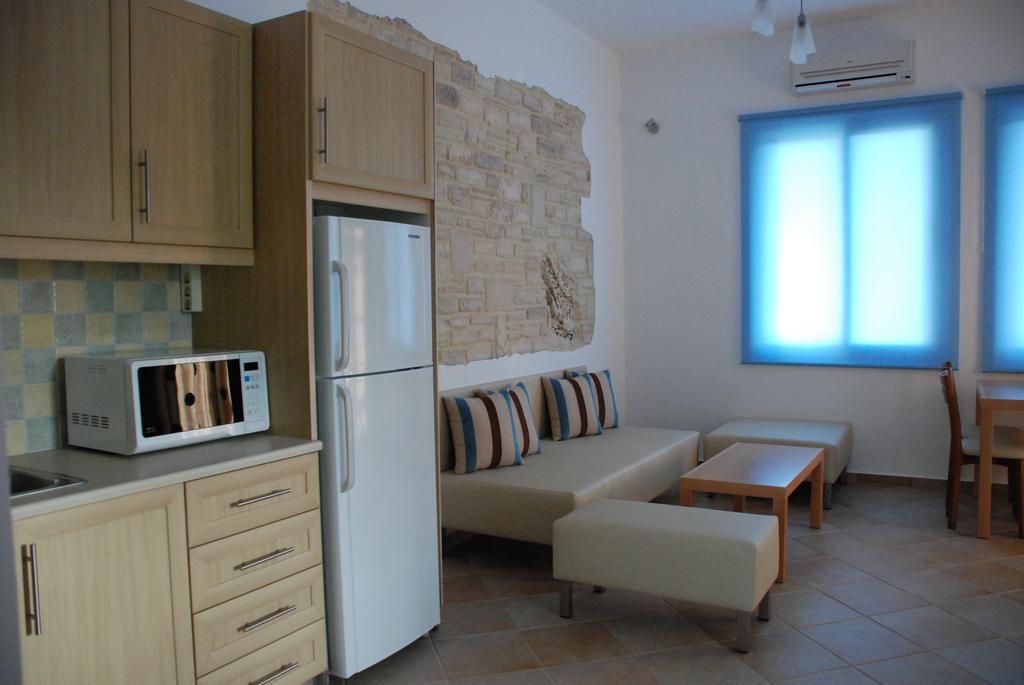 Alexena Apartments Agia Galini Rom bilde