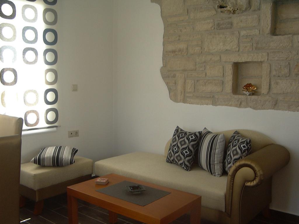 Alexena Apartments Agia Galini Rom bilde